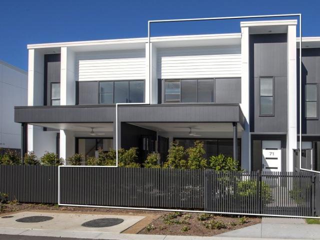Townhouse for rent in Stockland Delta, Gold Coast City