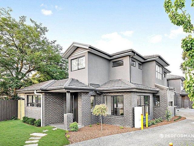 Townhouse for rent in Glen Waverley, Melbourne