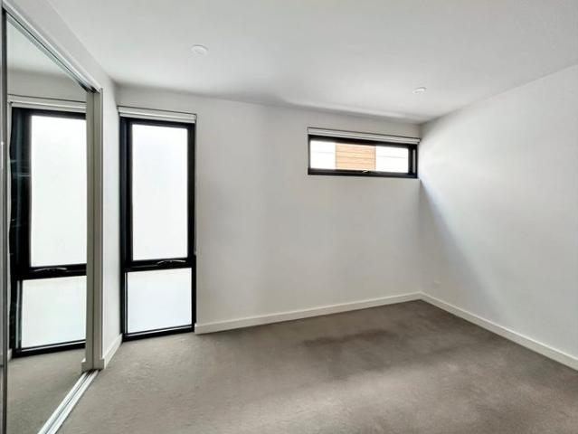 Townhouse for rent in Fitzroy North, Melbourne