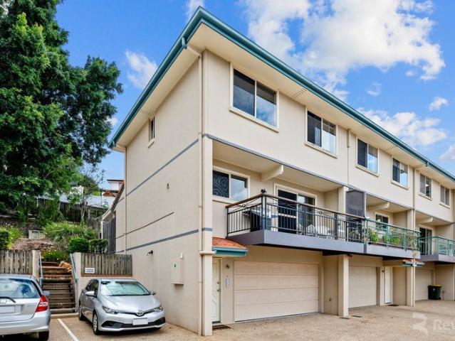 Townhouse for rent in Mount Gravatt East, Greater Brisbane