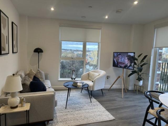 Apartment for rent in London Borough of Ealing, Greater London