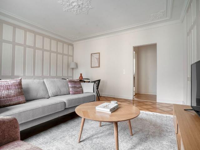Apartment mieten in Einigen, Zürich