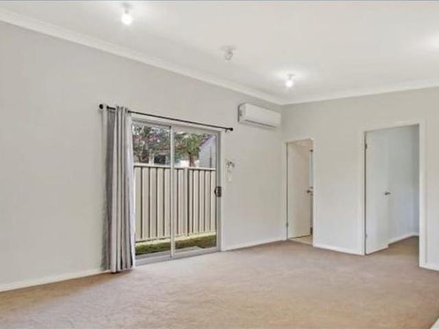 Apartment for rent in Busby, Sydney