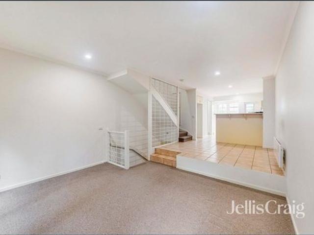 Townhouse for rent in Camerons Creek, Victoria