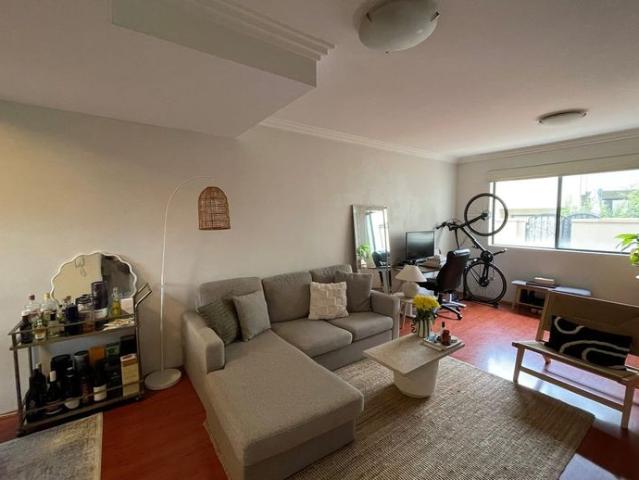 Townhouse for rent in Sydney, New South Wales