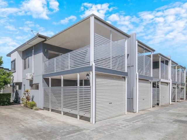 Townhouse for sale in Toombul, Queensland