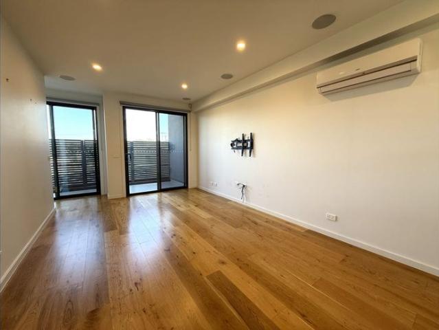 Townhouse for rent in Camerons Creek, Victoria