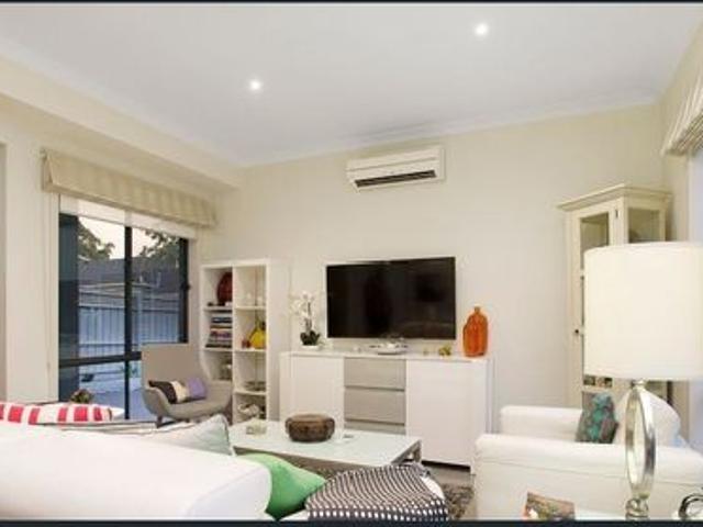 Townhouse for rent in Camerons Creek, Victoria
