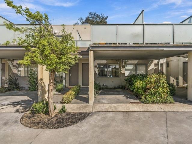 Townhouse for rent in Ringwood, Melbourne