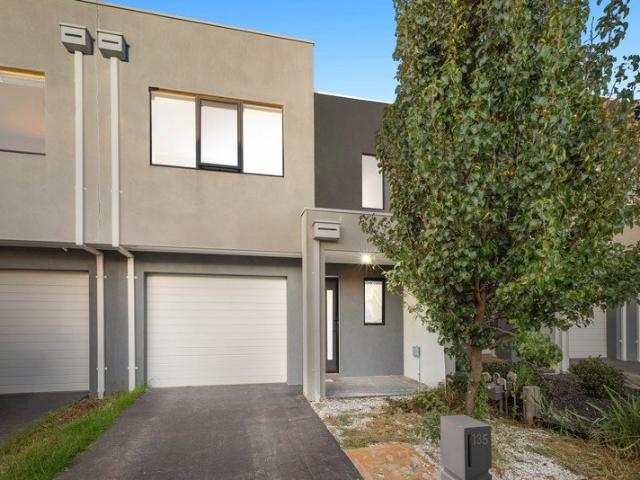 Townhouse for sale in Camerons Creek, Victoria