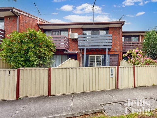 Townhouse for rent in Albion, Melbourne