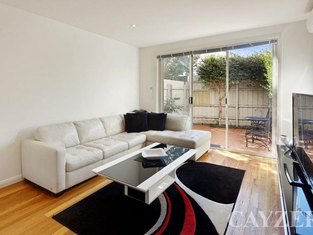 Townhouse for rent in Port Melbourne, Melbourne
