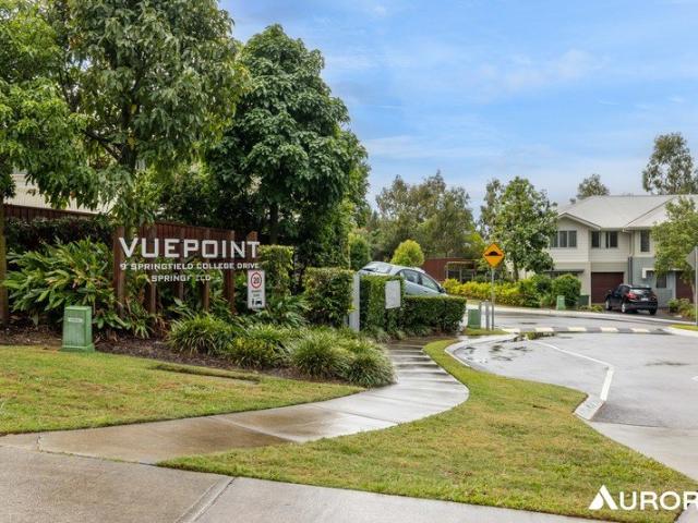 Townhouse for sale in Toombul, Queensland