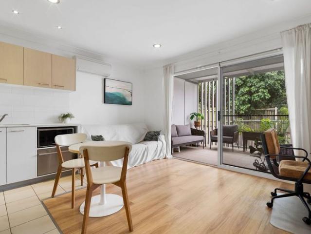 Apartment for rent in Toombul, Queensland