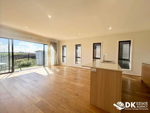 Townhouse for rent in Camerons Creek, Victoria