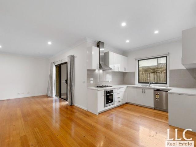 Townhouse for sale in Camerons Creek, Victoria