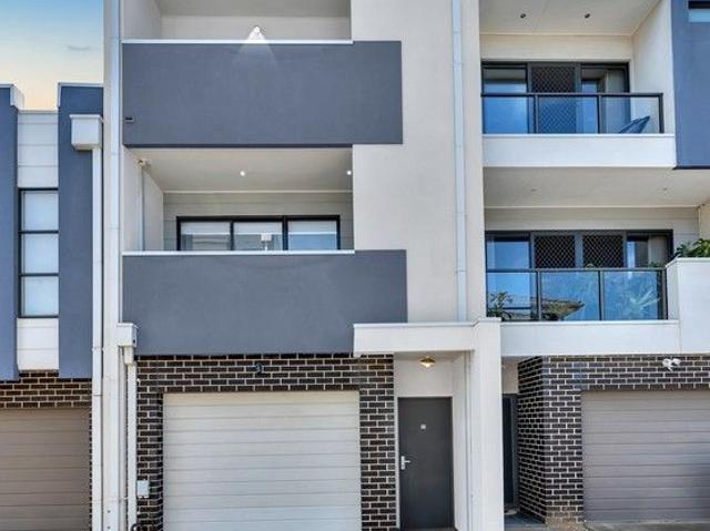 Townhouse for sale in Camerons Creek, Victoria