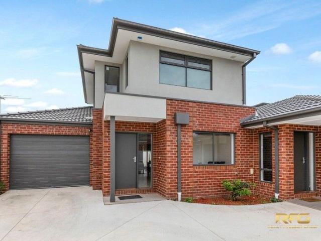 Townhouse for sale in Camerons Creek, Victoria