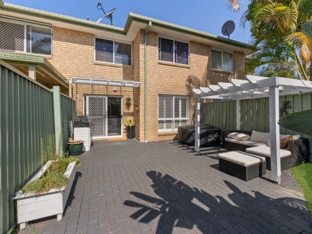 Townhouse for sale in Fernbrook, Queensland