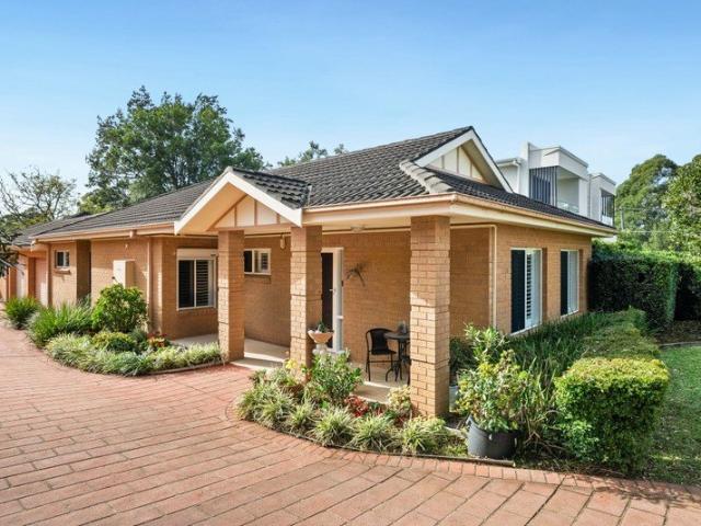 Villa for sale in Sydney, New South Wales