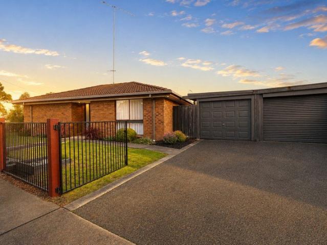 Townhouse for sale in Traralgon, Victoria