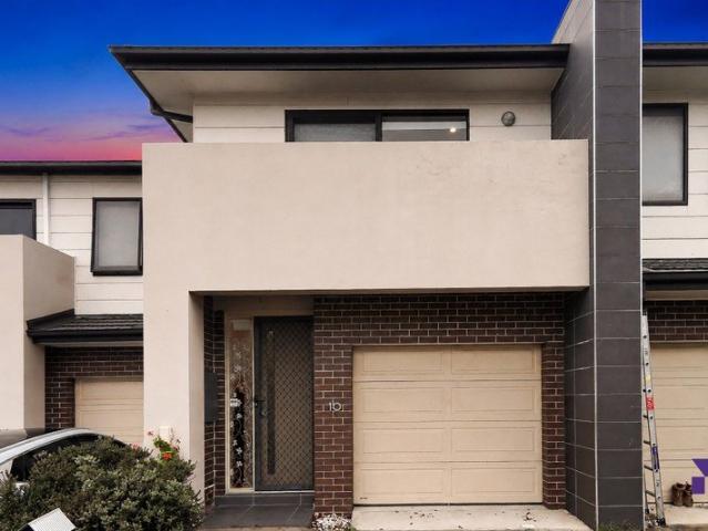 Townhouse for sale in Sydney, New South Wales
