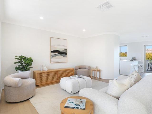 Villa for sale in Wollongong West, New South Wales
