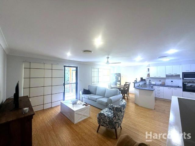 House for rent in Moore Park Beach