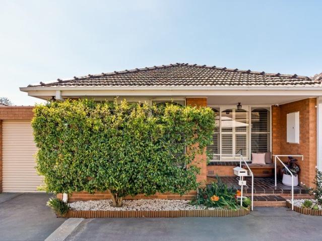 Villa for sale in Camerons Creek, Victoria
