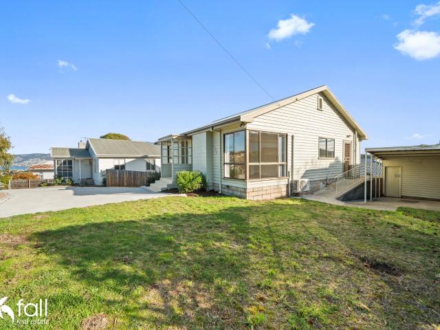 Apartment for sale in Warrane, Tasmania