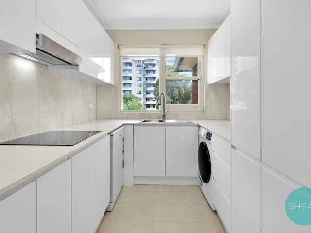 Apartment for rent in Lower North Shore, Sydney