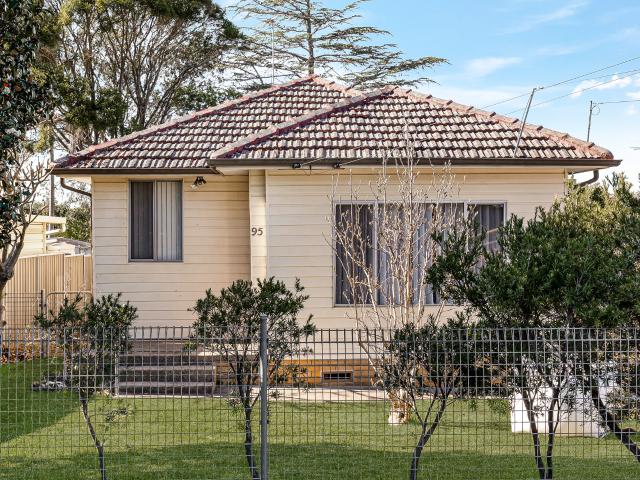 House for rent in Smithfield