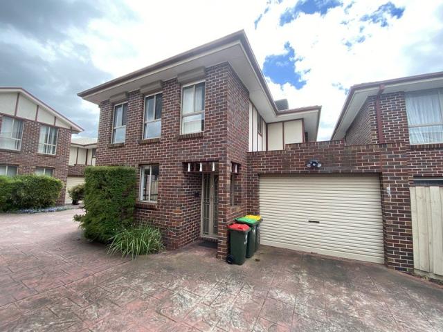 Townhouse for rent in Fawkner, Melbourne