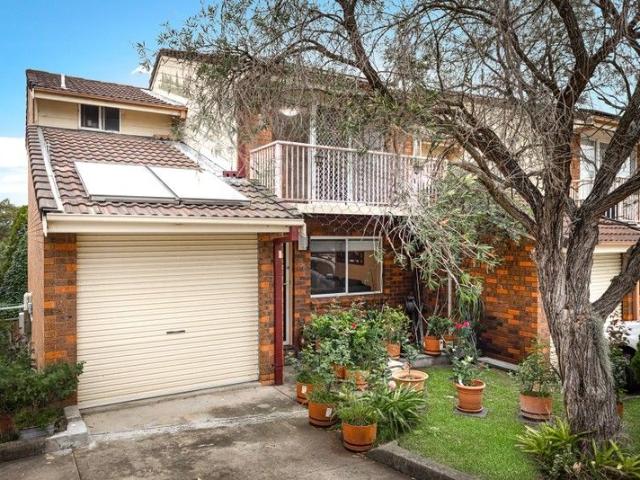 Townhouse for sale in Sydney, New South Wales