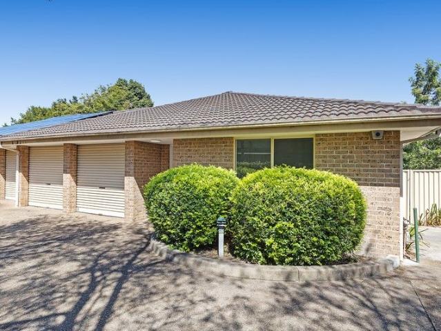 Villa for sale in Sydney, New South Wales