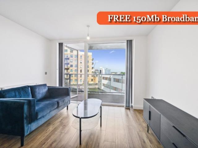 Apartment for rent in Hayes, Greater London