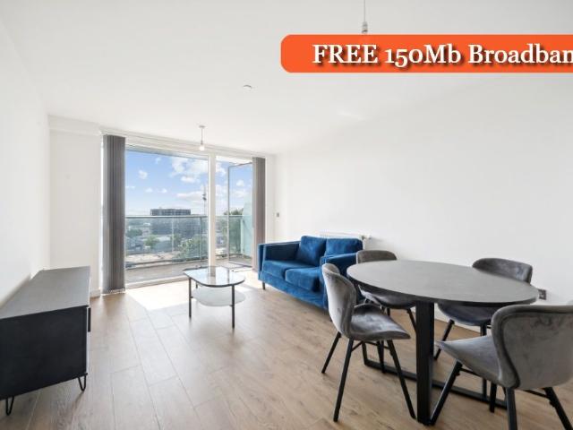 Apartment for rent in Hayes, Greater London
