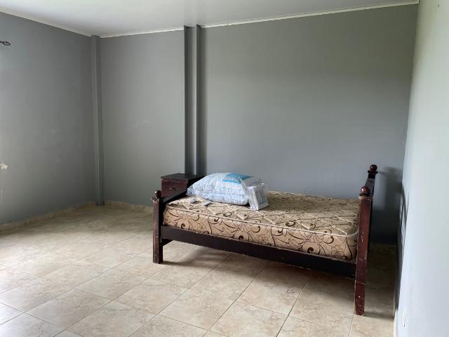 Su casa de playa de lujo en un terreno generoso