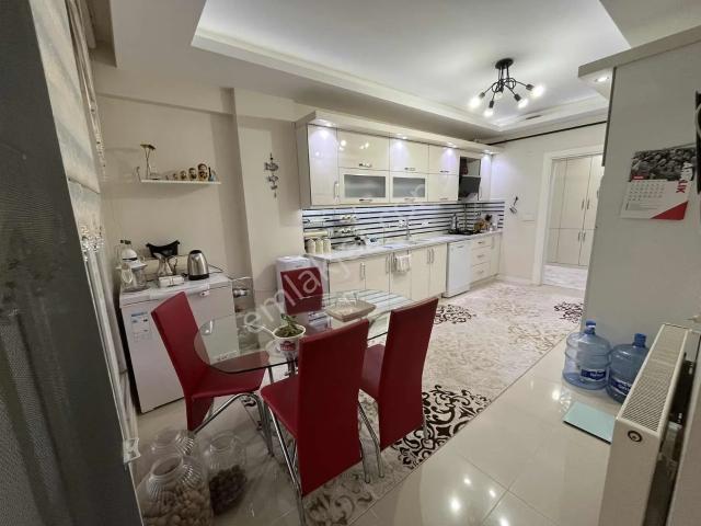 Tire, İzmir içerisinde satılık mülk