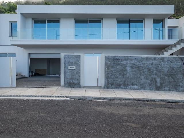 Vivenda venda em Amoreiras, Calheta
