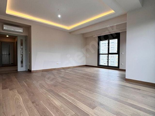 Kadiköy, İstanbul içerisinde satılık mülk