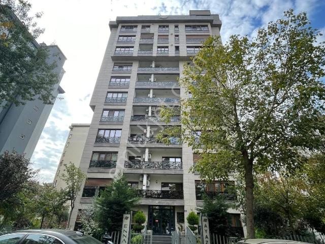 Kadiköy, İstanbul içerisinde satılık mülk