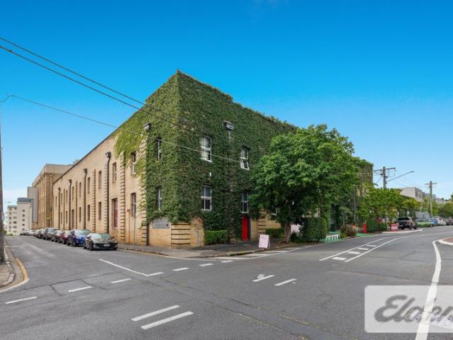 Office for rent in Toombul, Queensland