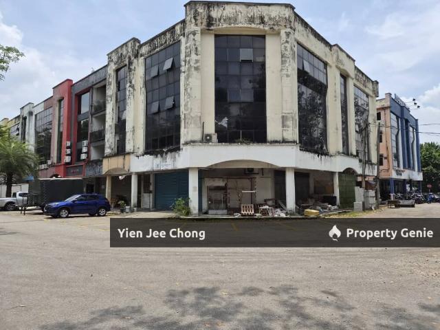 Shop for sale in Petaling, Alam Impian