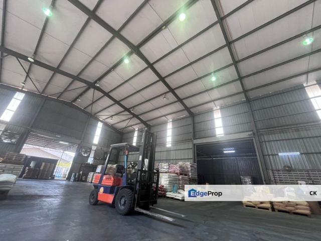 Warehouse for sale in Petaling, Alam Impian