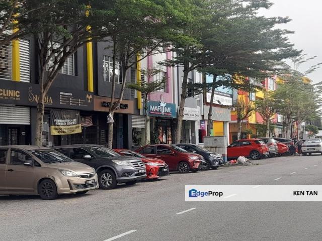Shop for sale in Petaling, Alam Impian