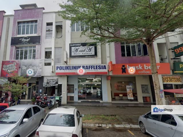 Shop for sale in Petaling, Alam Impian
