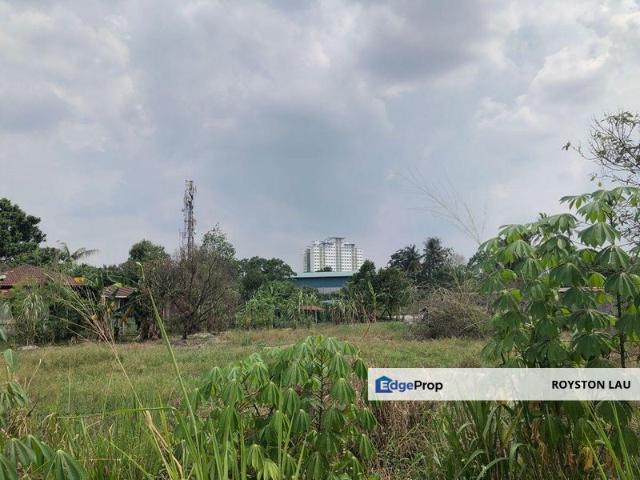 Shop for sale in Petaling, Alam Impian