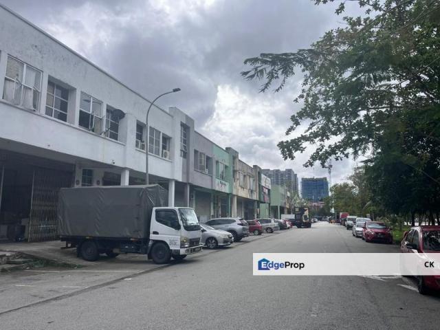 Warehouse for sale in Petaling, Alam Impian