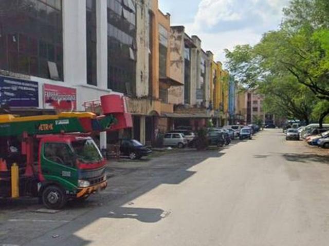Shop for sale in Petaling, Alam Impian